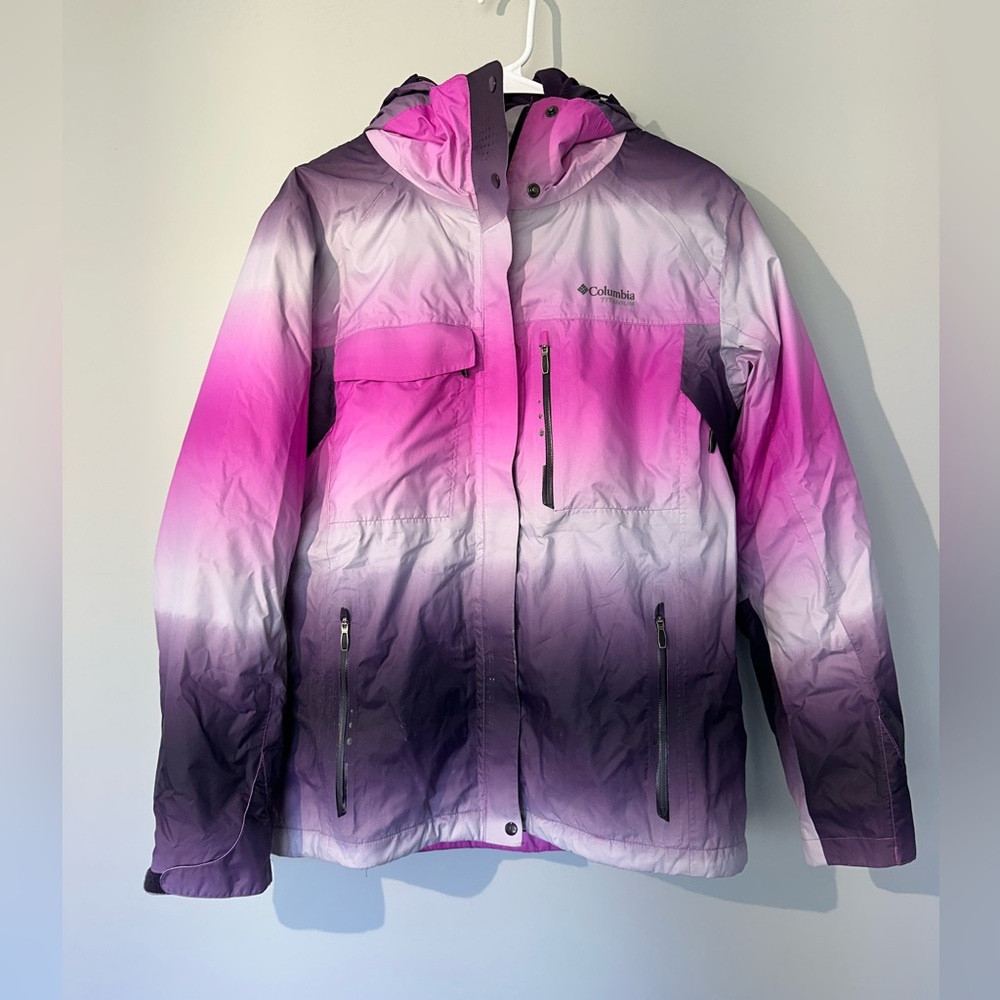 Columbia Pink and Purple Snowboarding or Skiing Jacket